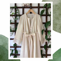 Rochie mama din muselina vaporoasa cu decolteu pentru alaptat. Odiseea lui Artur