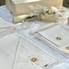 Patura brodata din trusoul de botez Odiseea lui Artur