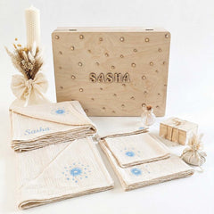 Trusou pentru botez Cufărul Cu Stele - broderie baby blue