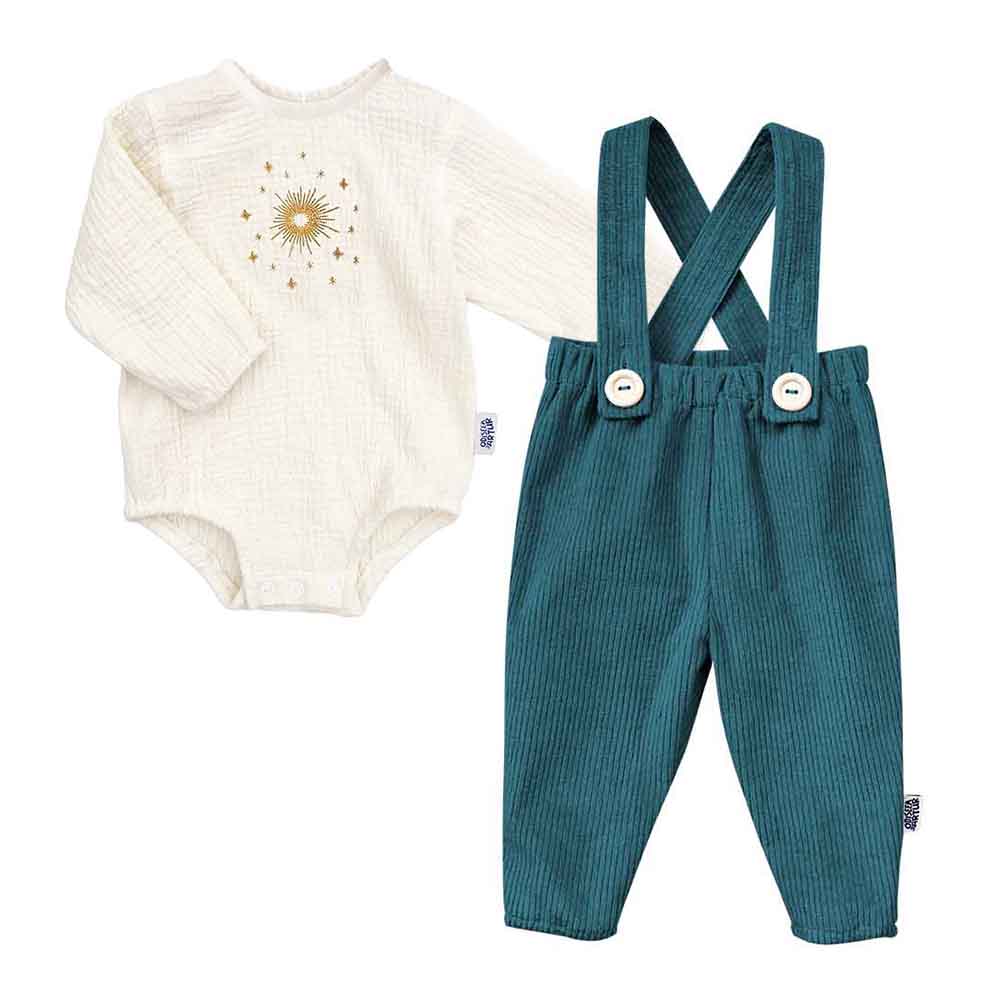 Costum botez pentru baietei, pantaloni cu bretele detasabile si body brodat cu stelute, Odiseea lui Artur, model albastru petrol